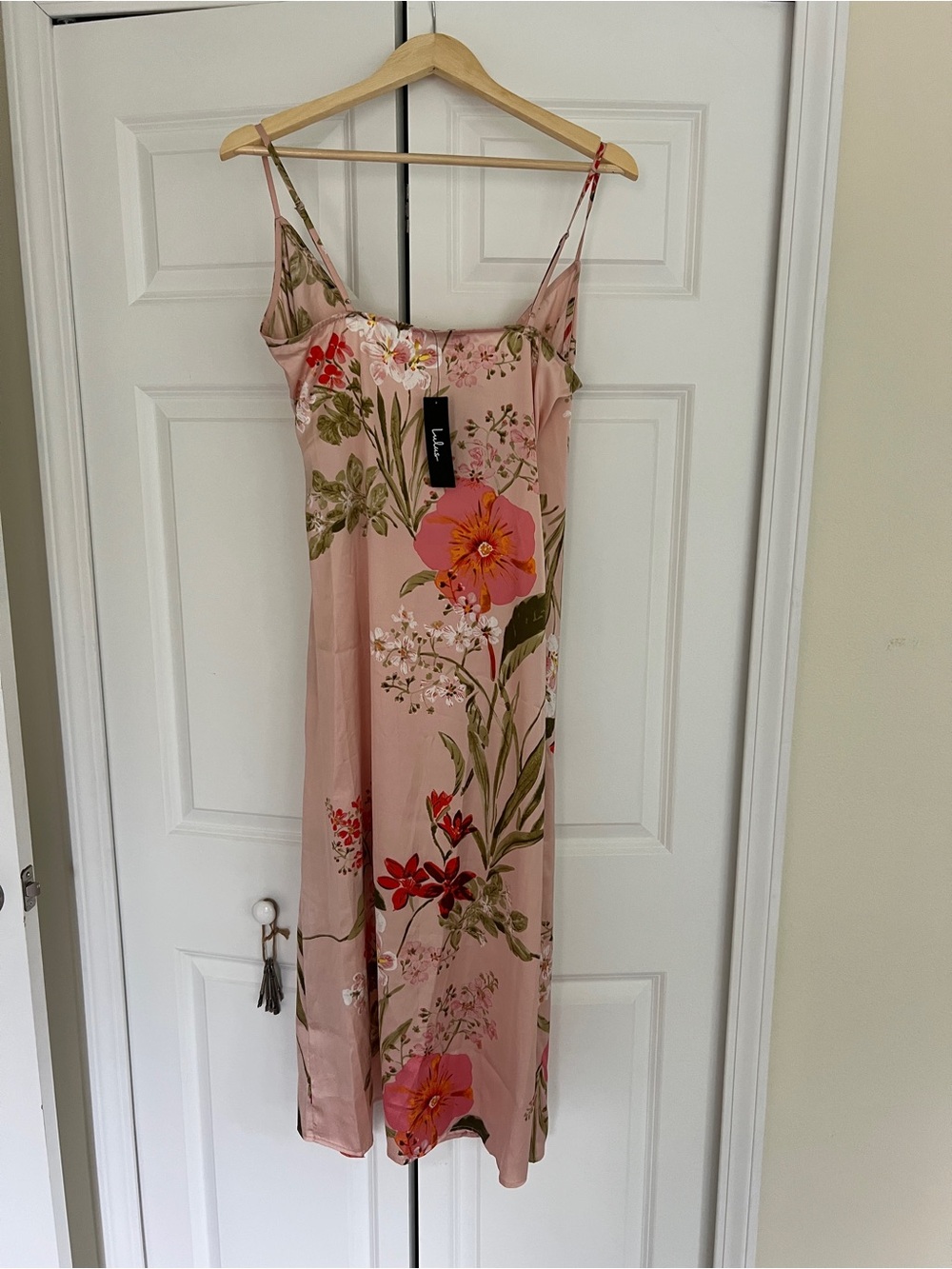 Lulu's Remarkable Entrance Dress NWT - Picture 2 of 7